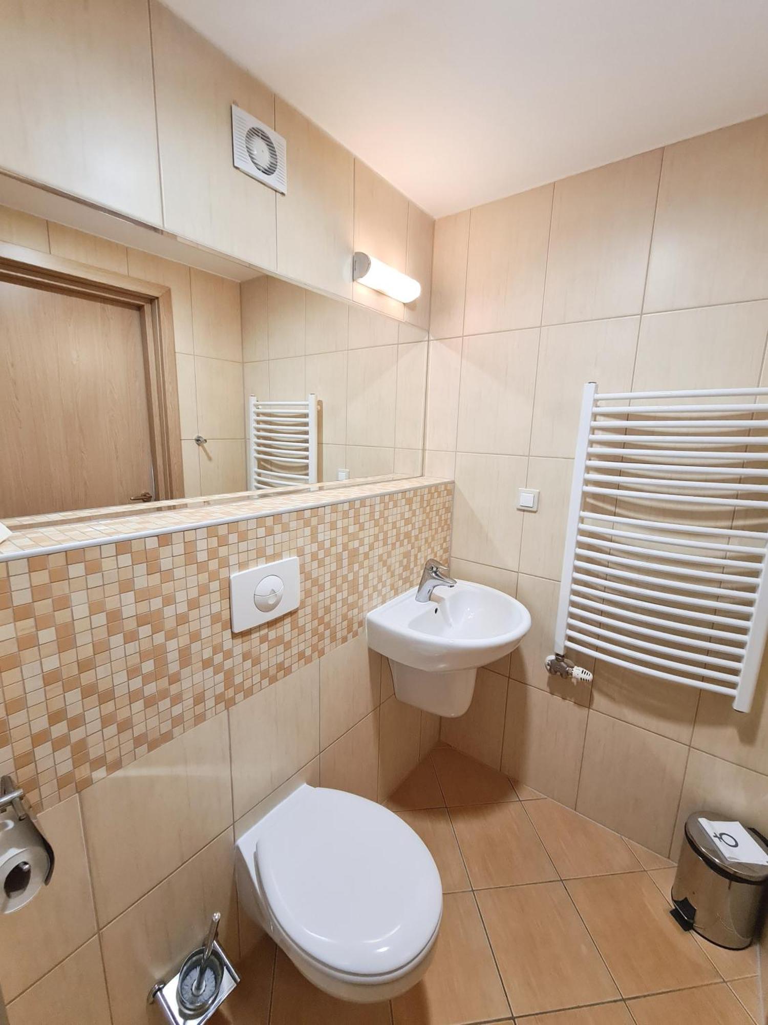 Ski Hotel Piwniczna-Zdroj Buitenkant foto