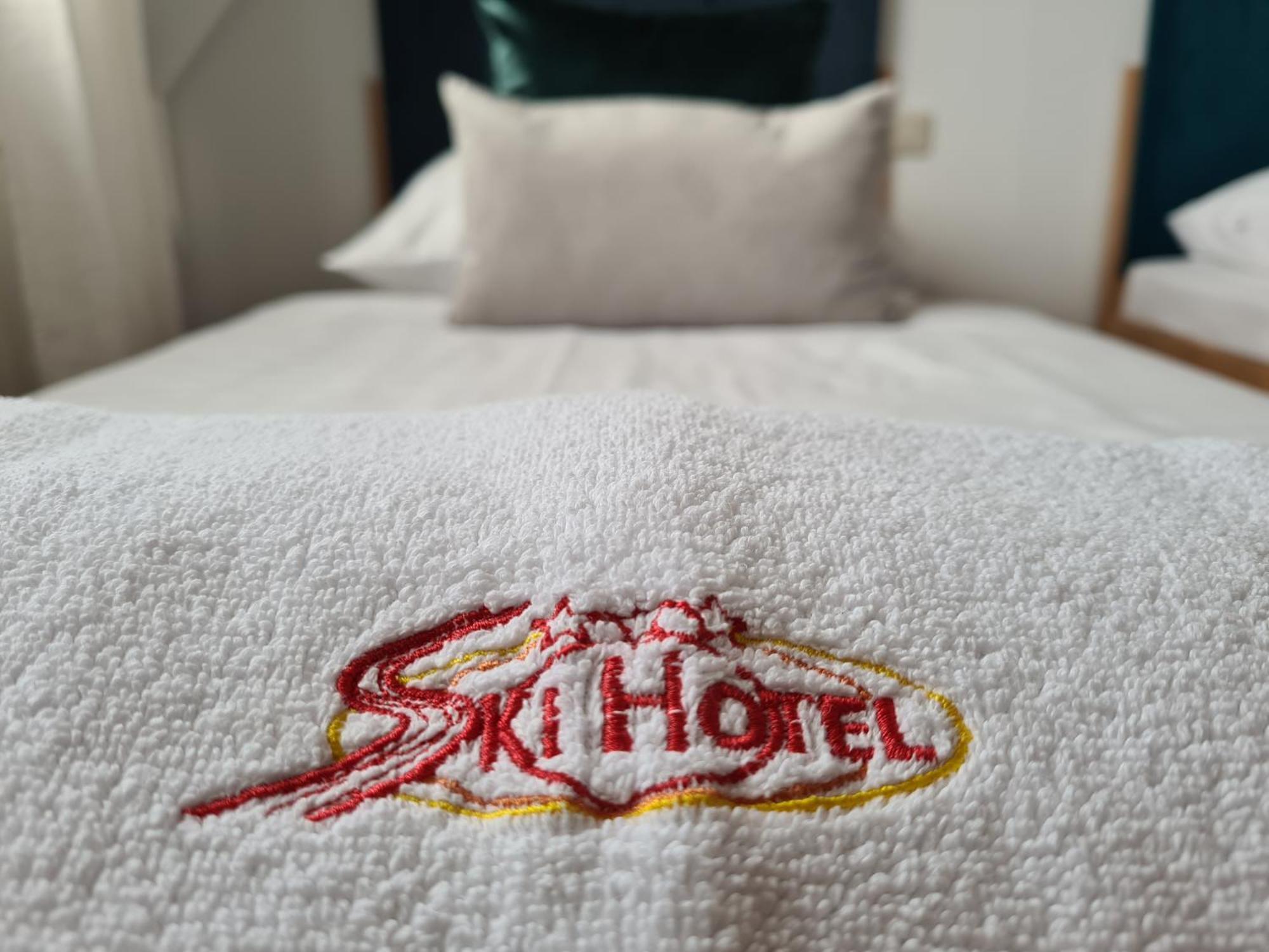 Ski Hotel Piwniczna-Zdroj Buitenkant foto
