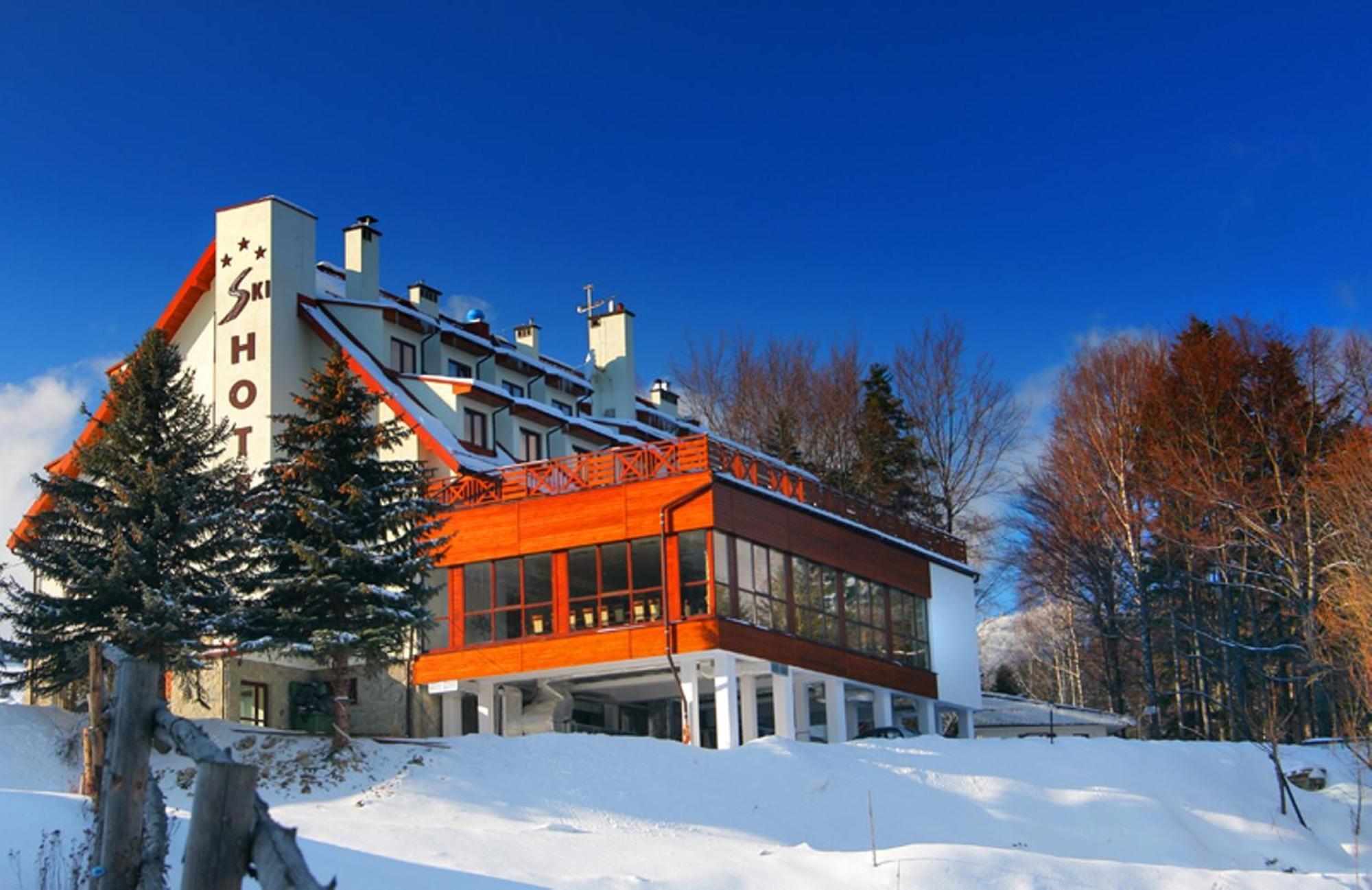 Ski Hotel Piwniczna-Zdroj Buitenkant foto